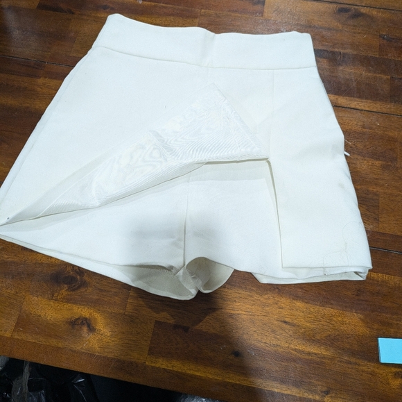 skirt - Picture 3 of 3